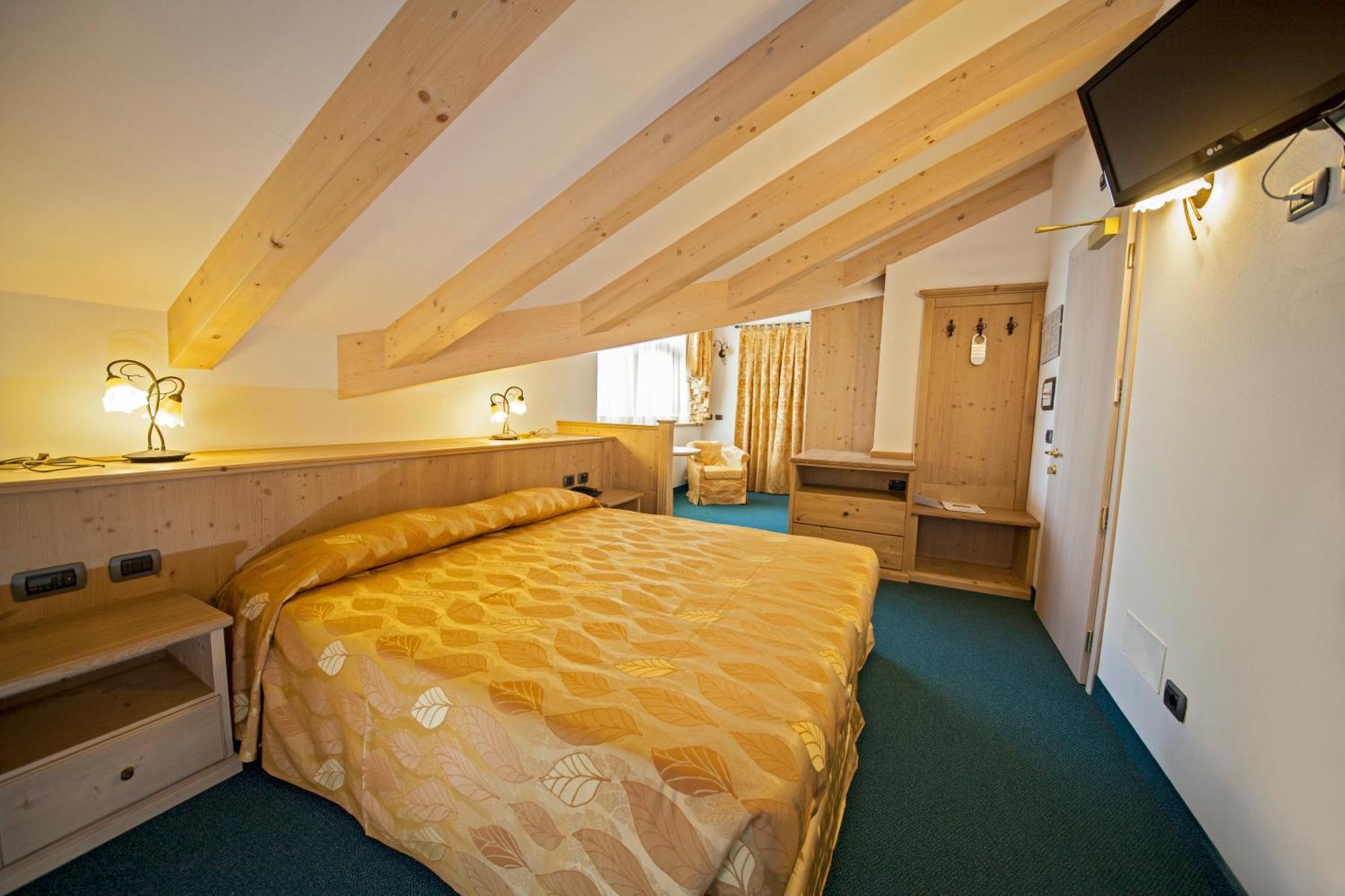 Family Hotel Andes - Only For Family Vigo di Fassa Pokoj fotografie