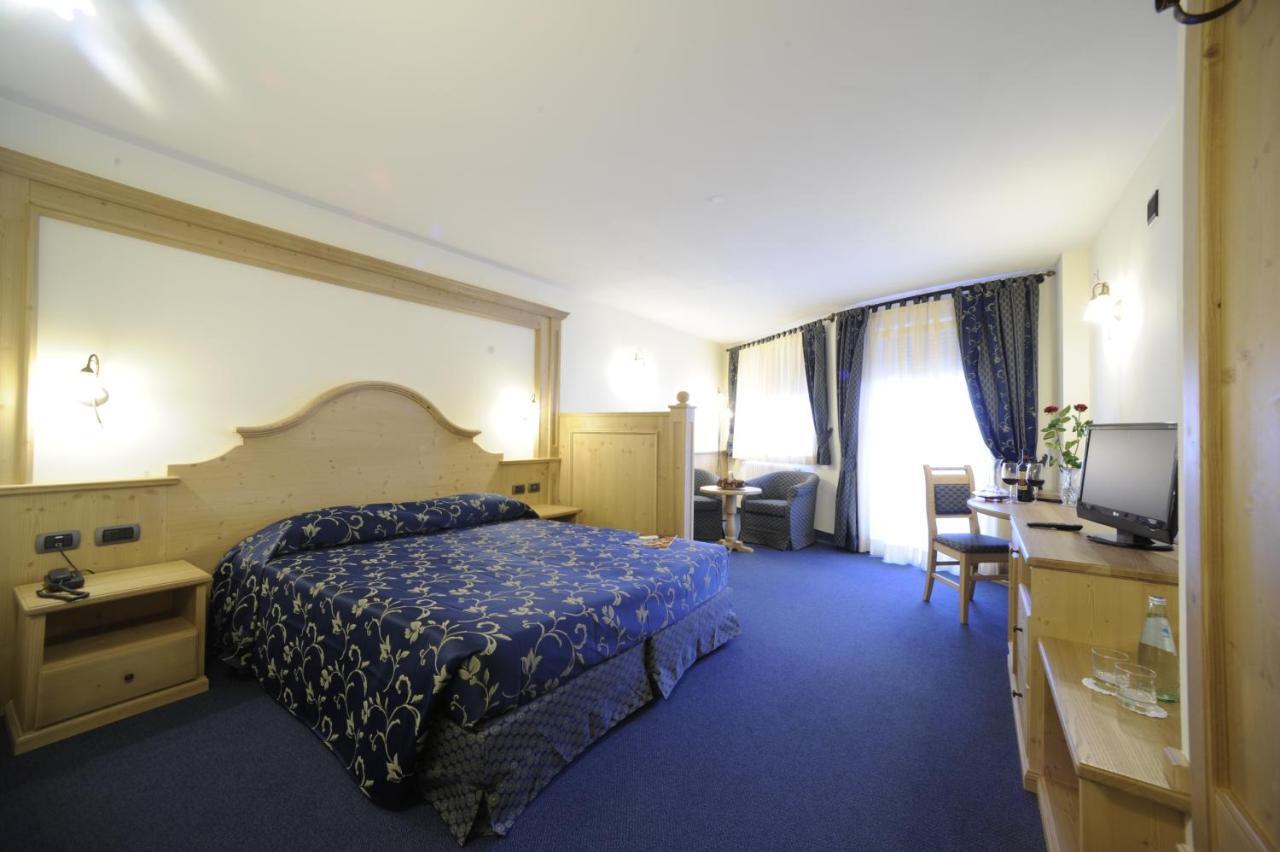Family Hotel Andes - Only For Family Vigo di Fassa Pokoj fotografie